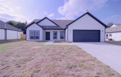 New construction Single-Family house 347 Rosemound St, Commerce, TX 75428 - image