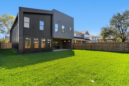 New construction Single-Family house 1226 Du Barry Ln, Houston, TX 77018 - image 3