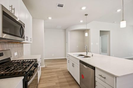 New construction Single-Family house 17431 Butterfly Orchid Ln, Waller, TX 77484 - image