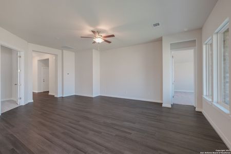 New construction Single-Family house 2258 Hoja Ave, New Braunfels, TX 78130 Driskill- photo 13 13