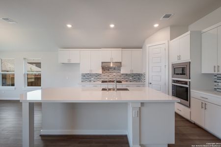 New construction Single-Family house 2258 Hoja Ave, New Braunfels, TX 78130 Driskill- photo 6 6