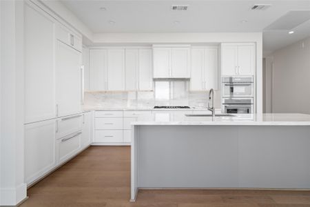 New construction Condo house 5656 San Felipe St, Unit 1005, Houston, TX 77056 - image 15