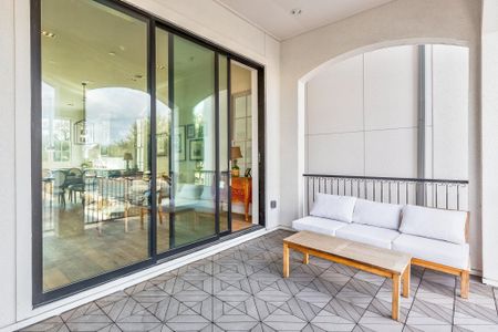 New construction Single-Family house 6134 Cottage Grove Lake Dr, Houston, TX 77007 - image