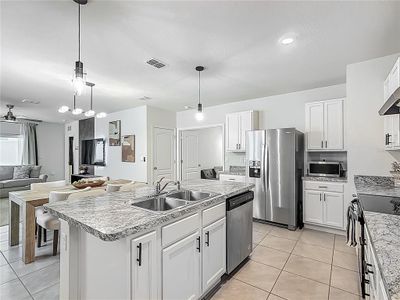 New construction Single-Family house 1304 Berry Ln, Davenport, FL 33837 null- photo 13 13