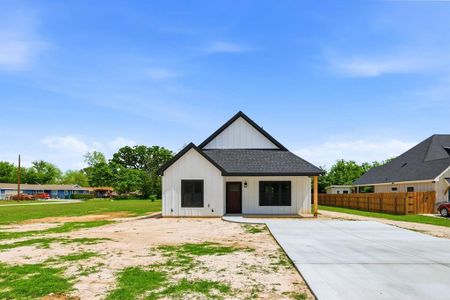 New construction Single-Family house 908 Crittendon St, Bridgeport, TX 76426 - image
