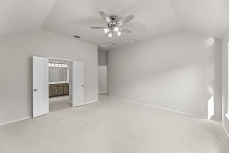 New construction Single-Family house 914 Eloise Ln, Cleburne, TX 76033 Concept 1991- photo 13 13