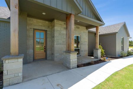 New construction Single-Family house 9016 Valley Oak Ct, Springtown, TX 76082 null- photo 2 2