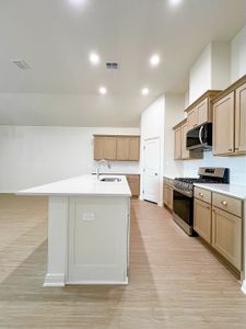 New construction Single-Family house 112 Raindance Ct, Victoria, TX 77904 plan Bartlett - image 6