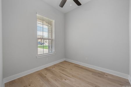 New construction Single-Family house 204 Azalea Aly, Castroville, TX 78009 plan Chester - image 12