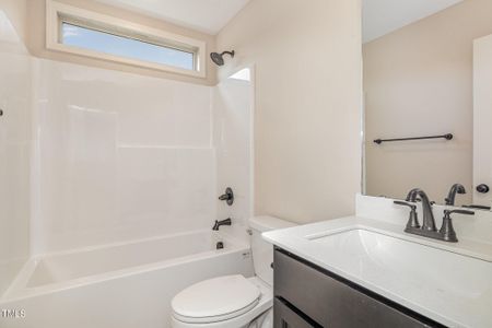 New construction Single-Family house 18 Bonnybrook Ct, Selma, NC 27576 - image 7