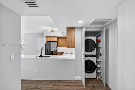 New construction Condo house 350 S Miami Ave, Unit 1705, Miami, FL 33130 - image 19