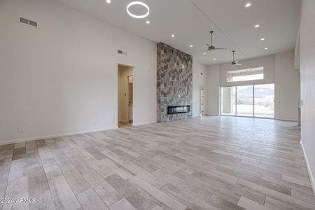 New construction Single-Family house 14930 W El Cortez Pl, Surprise, AZ 85387 null- photo 4 4