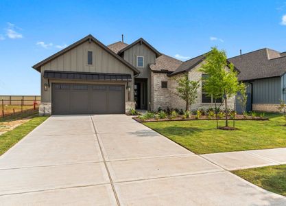 New construction Single-Family house 32514 Ebony Jewelwing, Fulshear, TX 77441 plan Cambridge - image
