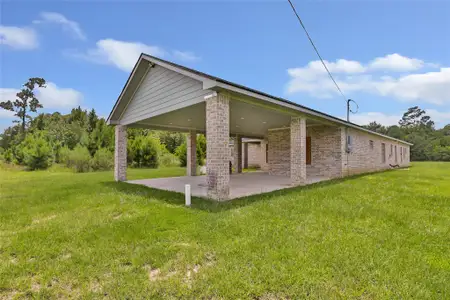 New construction Single-Family house 332 County Rd 3567, Cleveland, TX 77327 - image