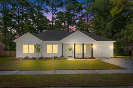 New construction Single-Family house 122 Bramwell Dr, Summerville, SC 29485 - image