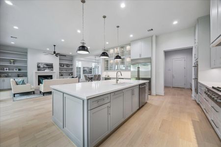 New construction Single-Family house 1118 Jackson Blvd, Houston, TX 77006 - image 8