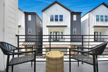 New construction Single-Family house 925 Fisher St, Unit D, Houston, TX 77018 - image 3