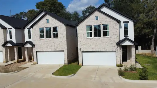 New construction Single-Family house 7934 Hennessy Ln, Unit 4, Spring, TX 77389 - image