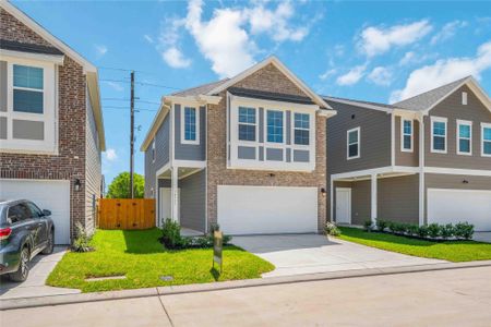 New construction Single-Family house 14731  Blooming Jasmine Trl, Houston, TX 77082 - image 19