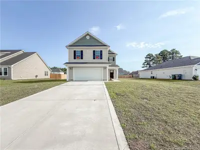 New construction Single-Family house 2208 Roadster Pony Ln, Hope Mills, NC 28348 plan Hunter - image