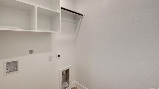 New construction Single-Family house 10206 Ryder Bnd, San Antonio, TX 78254 plan 2561H - image 16