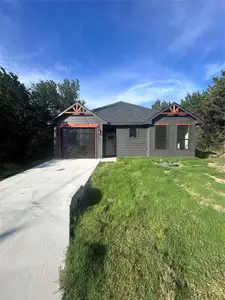 New construction Single-Family house 5717 San Jacinto Dr, Granbury, TX 76048 - image