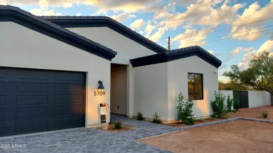 New construction Single-Family house 5725 E Lone Mountain Rd, Cave Creek, AZ 85331 - image