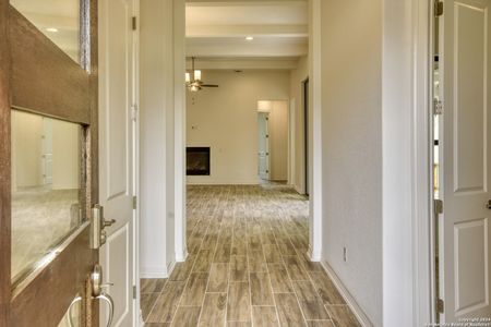 New construction Single-Family house 23350 Grande Vista, San Antonio, TX 78261 Carrara- photo 5 5