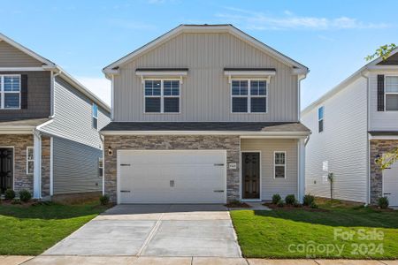 New construction Single-Family house 7009 Stoney Wood Lane, Charlotte, NC 28215 - photo 0