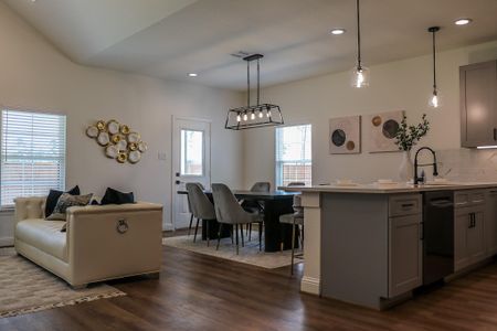 New construction Single-Family house 810 S Colbert St, Dayton, TX 77535 plan The Franklin - image 9