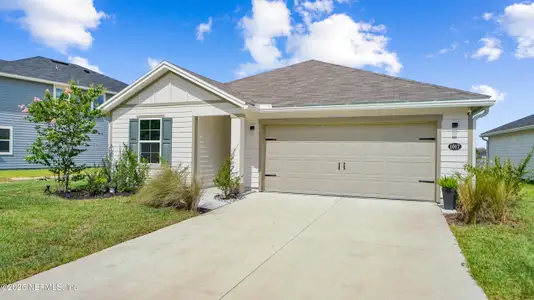 New construction Single-Family house 1017 Panther Lk Pkwy, Jacksonville, FL 32221 - image