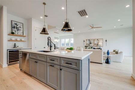 New construction Single-Family house 2213 Whitney St, Houston, TX 77006 - image 18