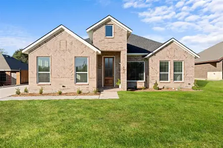 New construction Single-Family house 607 E Wood Dell Dr, Glenn Heights, TX 75154 - image