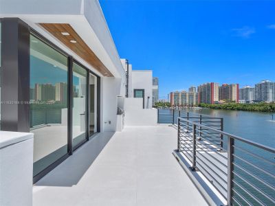 New construction Townhouse house 4008 Ne 167Th St, Unit 6, North Miami Beach, FL 33160 Dahlia- photo 52 52