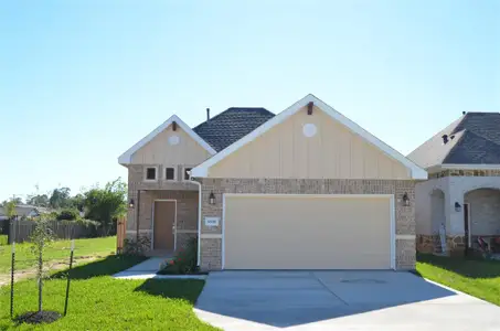 New construction Single-Family house 5820 Tautenhahn Road, Houston, TX 77016 - photo 0