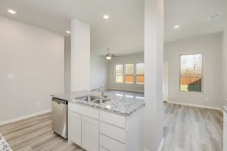 New construction Single-Family house 2617 Donella Dr, Denton, TX 76207 plan BB-2494 - image 5