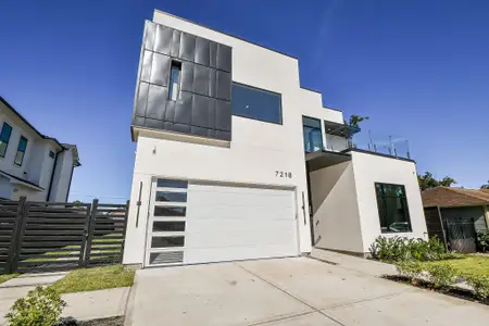 New construction Single-Family house 7218 Schiller St, Houston, TX 77055 - image