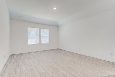 New construction Single-Family house 15031 S Nettleton Ml, San Antonio, TX 78254 null- photo 15 15