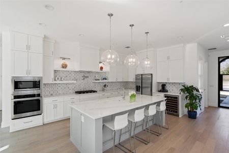 New construction Single-Family house 1101 Emerald Forest Cv, Austin, TX 78745 - image 9