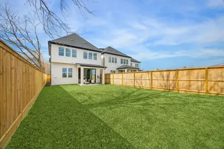 New construction Single-Family house 1717 Monarch Oaks St, Houston, TX 77055 - image 4