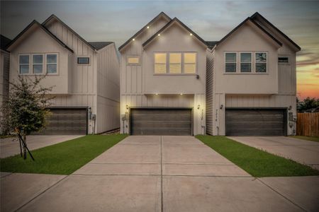 New construction Single-Family house 7220 Ave B, Houston, TX 77011 - image