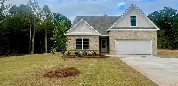 New construction Single-Family house 37 Sydney Ct, Mansfield, GA 30055 - image