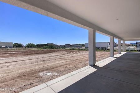 New construction Single-Family house 1928 W Big Sky Ln, Queen Creek, AZ 85144 null- photo 8 8