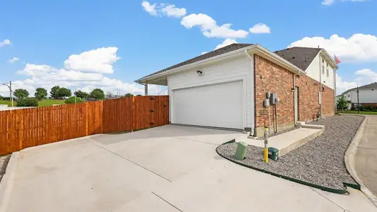 New construction Single-Family house 6628 Windfall Dr, Fort Worth, TX 76135 plan TRINITY - image