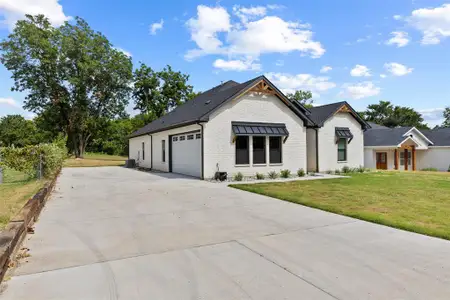 New construction Single-Family house 1832 S Park Ave, Denison, TX 75020 - image