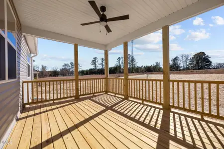 New construction Single-Family house 25 Diamond Creek Dr, Zebulon, NC 27597 - image 20