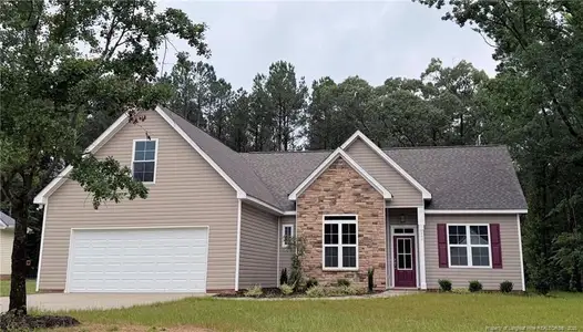 New construction Single-Family house 261 River Falls Rd, Sanford, NC 27332 - image