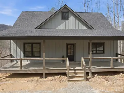 New construction Single-Family house 288 Ironwood Dr, Clyde, NC 28721 - image