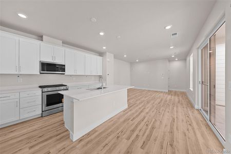 New construction Duplex house 8731 Whiteclover Trl, Littleton, CO 80125 - image 8