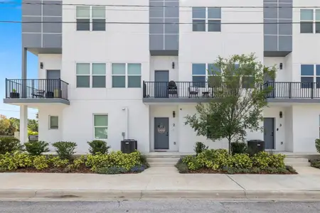 New construction Townhouse house 4120 W North A St, Unit 2, Tampa, FL 33609 null- photo 0